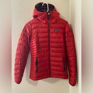 Red Patagonia puffer